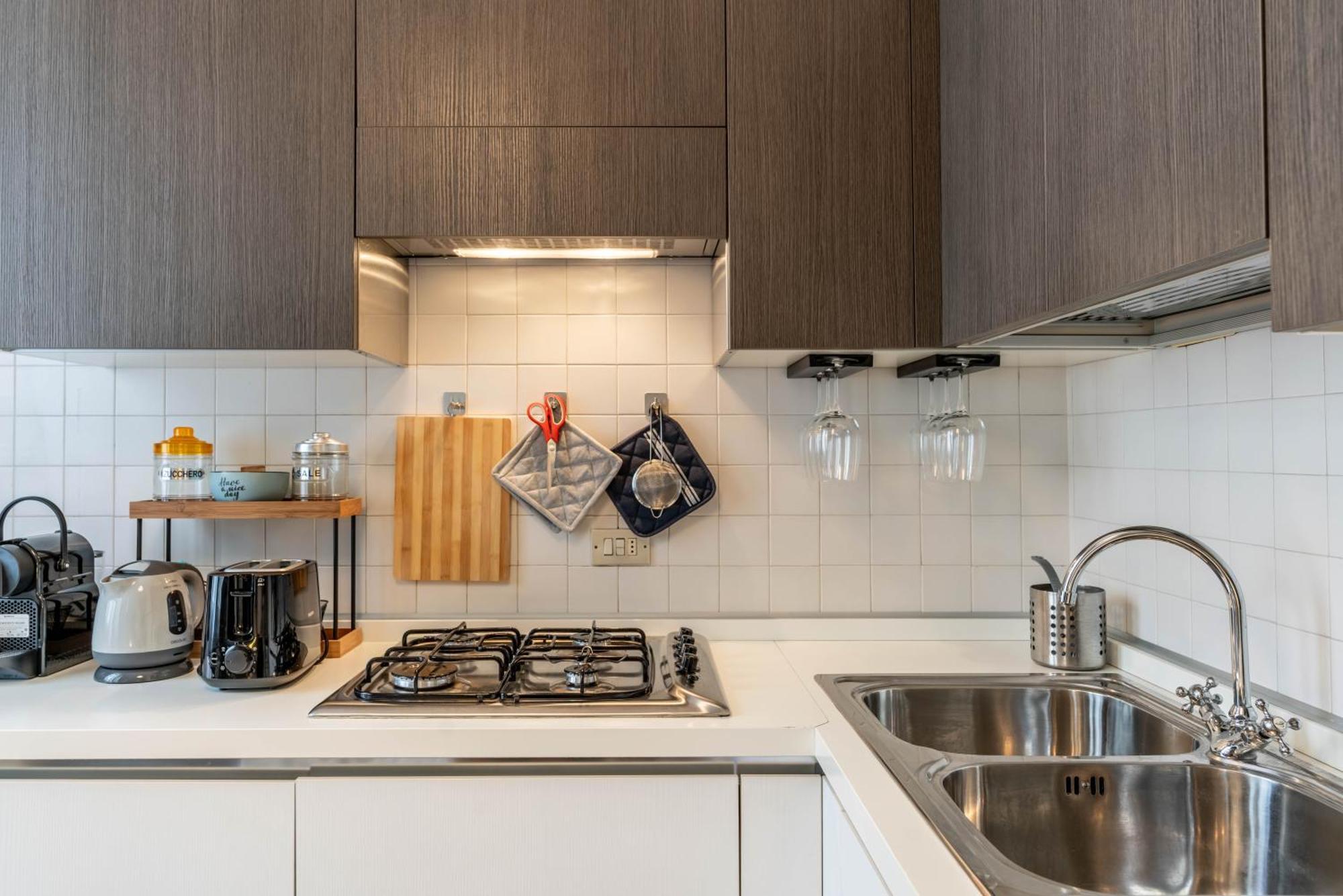 -Near Arena & Parking - Pet Friendly Historical Arena Palace Apartment Верона Екстериор снимка